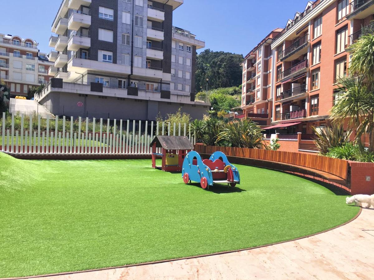 Castro Holidays - Centrico Piscina Urbanizacion Garaje Gratis Кастро-Урдіалес Екстер'єр фото