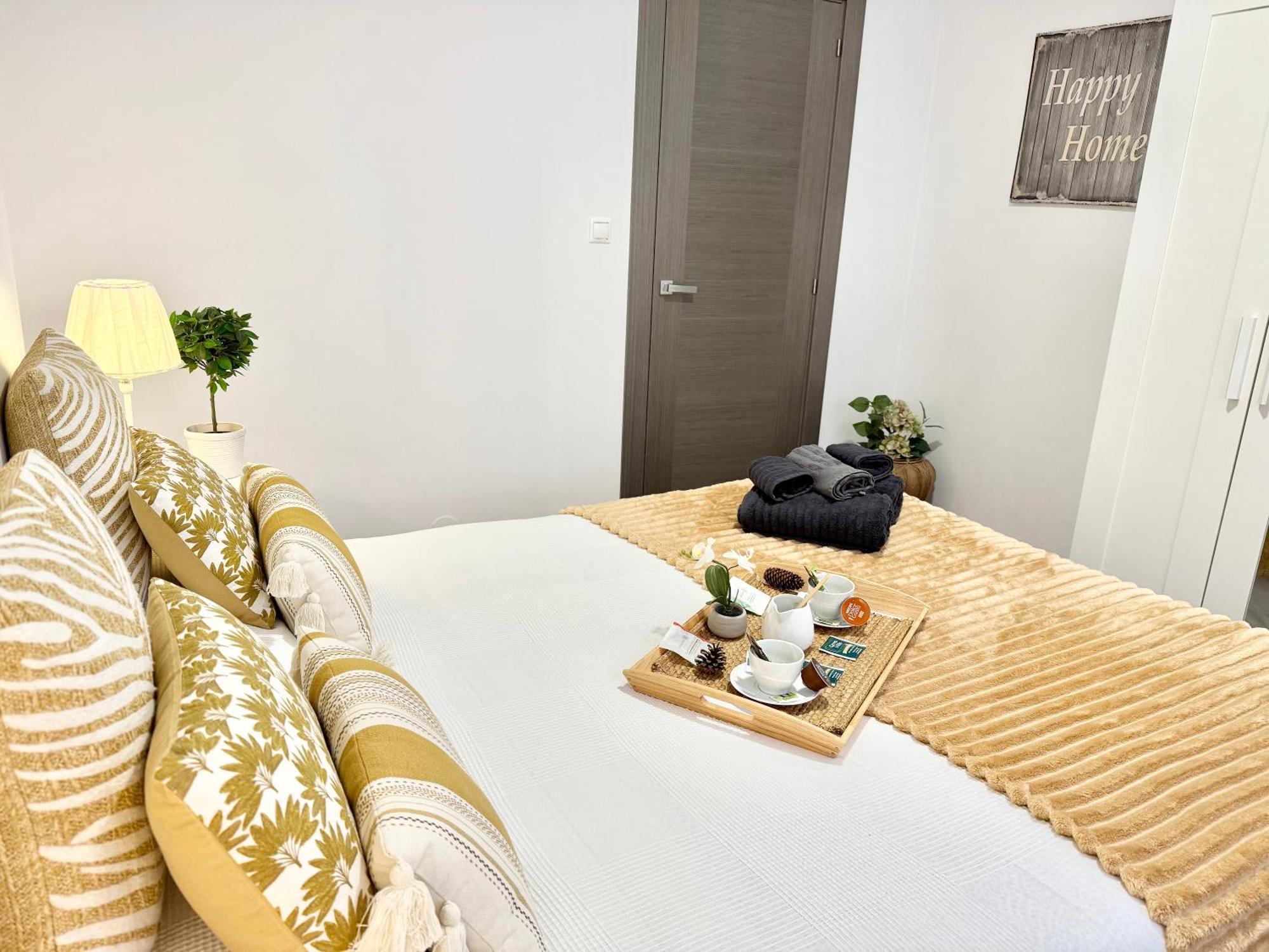 Castro Holidays - Centrico Piscina Urbanizacion Garaje Gratis Кастро-Урдіалес Екстер'єр фото
