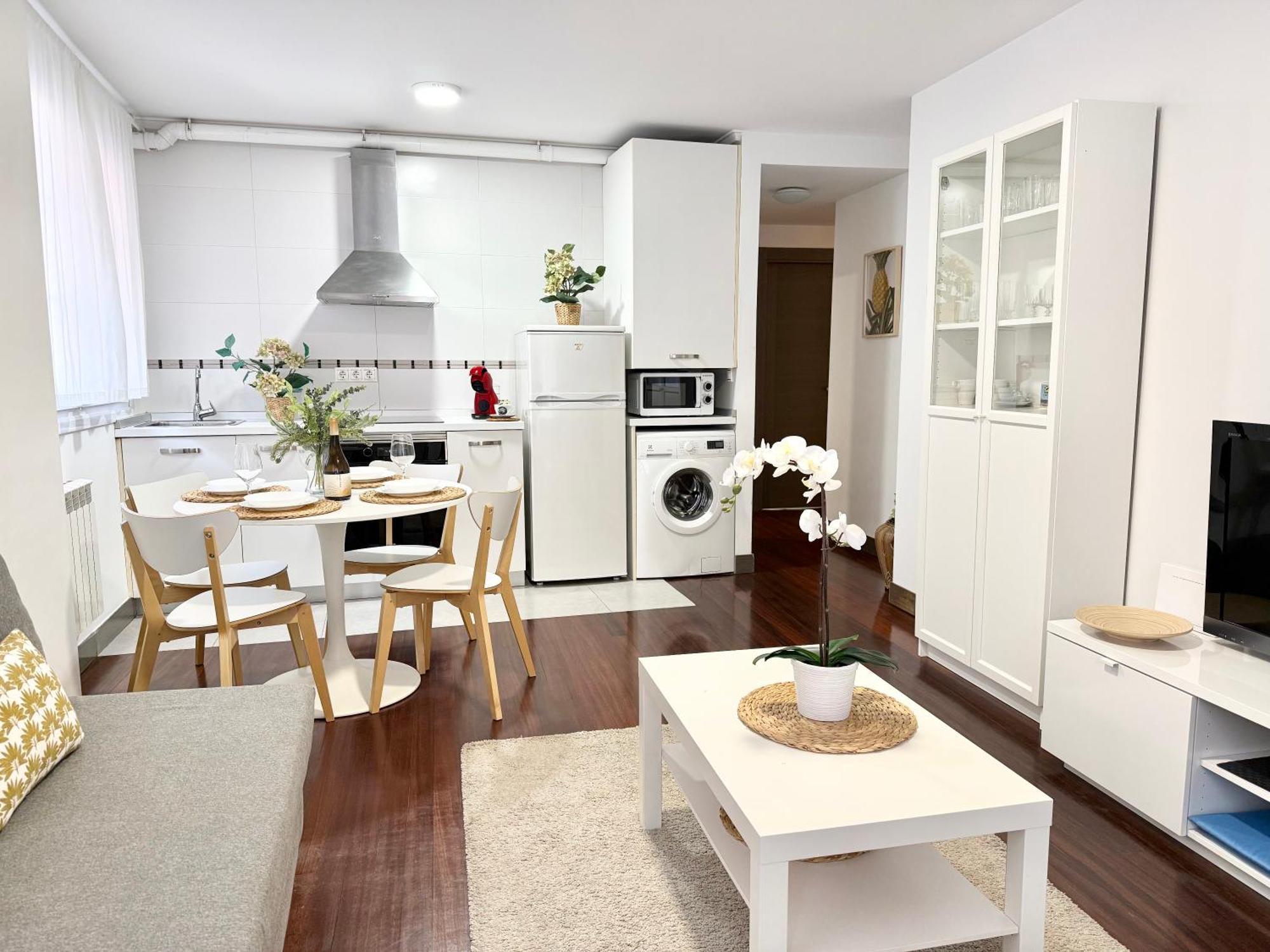 Castro Holidays - Centrico Piscina Urbanizacion Garaje Gratis Кастро-Урдіалес Екстер'єр фото