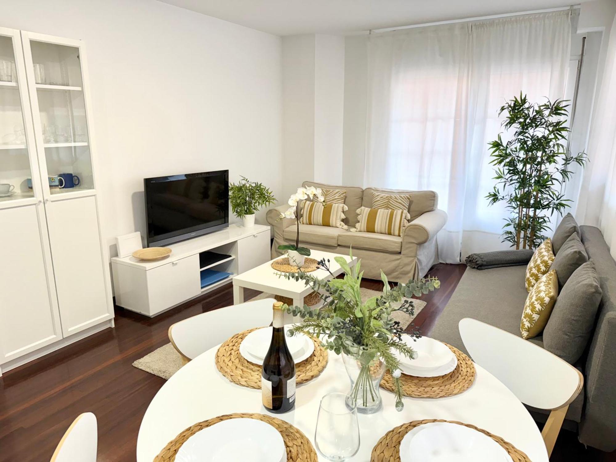Castro Holidays - Centrico Piscina Urbanizacion Garaje Gratis Кастро-Урдіалес Екстер'єр фото