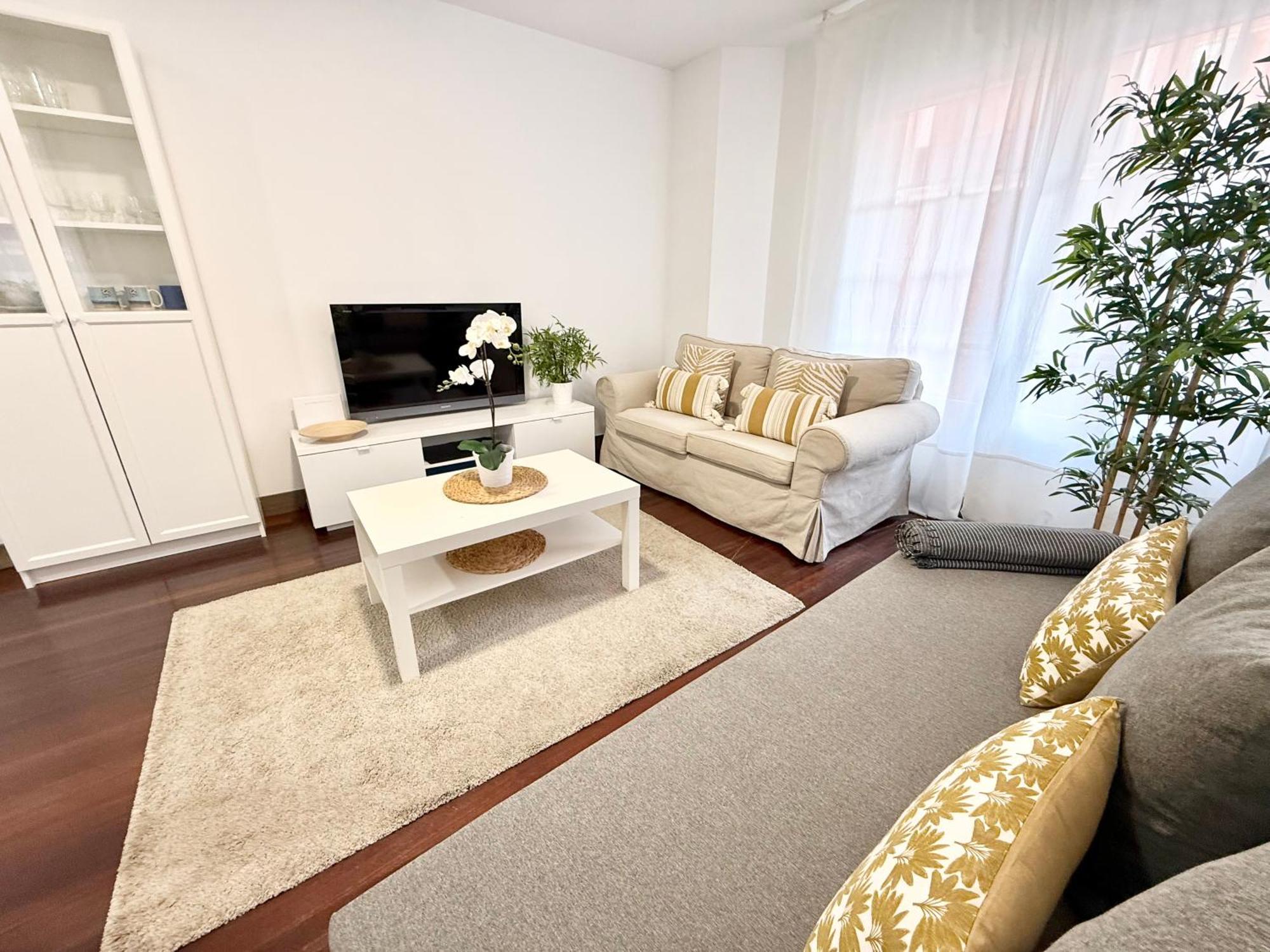 Castro Holidays - Centrico Piscina Urbanizacion Garaje Gratis Кастро-Урдіалес Екстер'єр фото