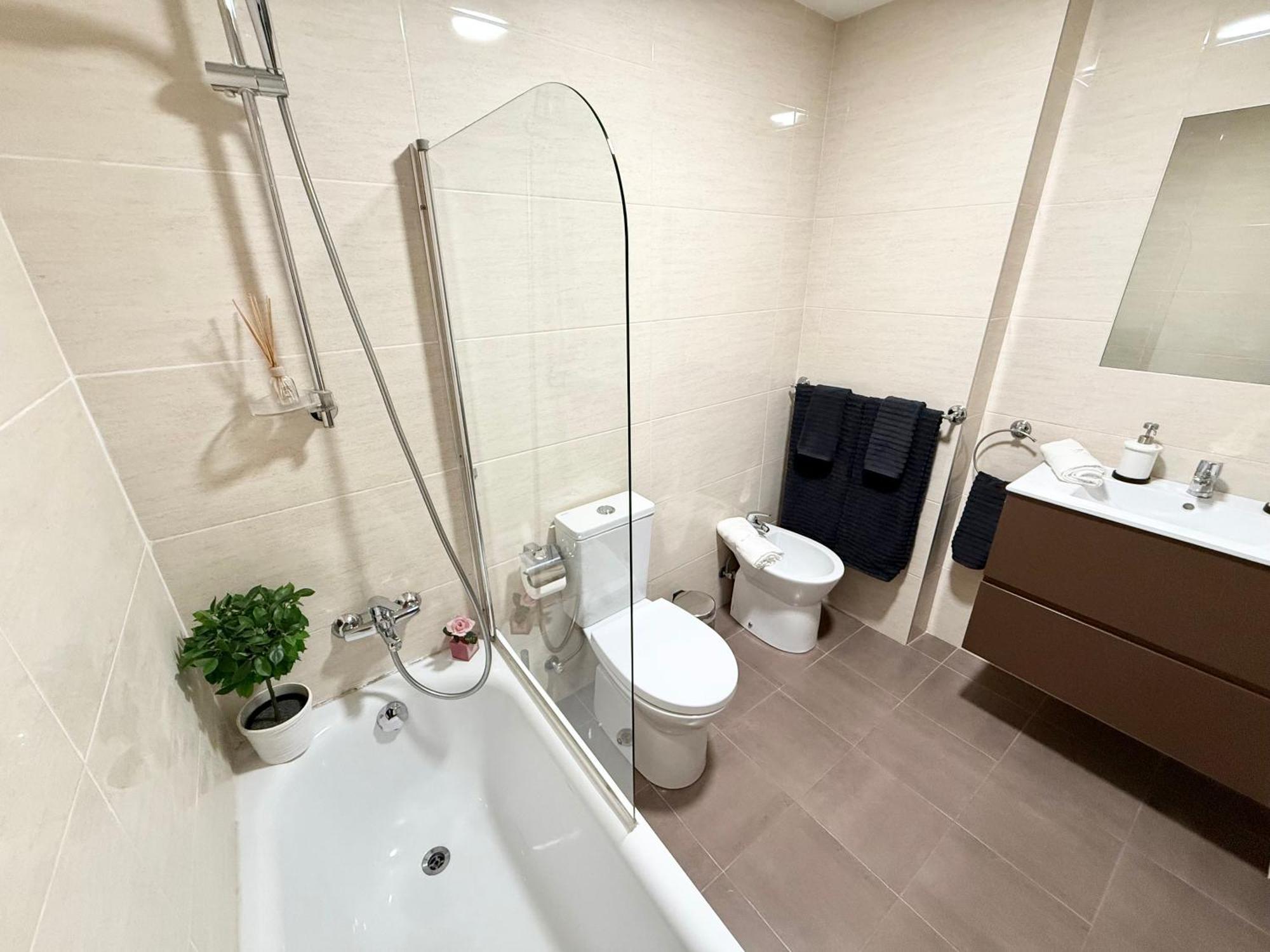 Castro Holidays - Centrico Piscina Urbanizacion Garaje Gratis Кастро-Урдіалес Екстер'єр фото